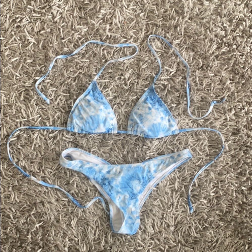 Island Love Tie Dye Bikini 🐠